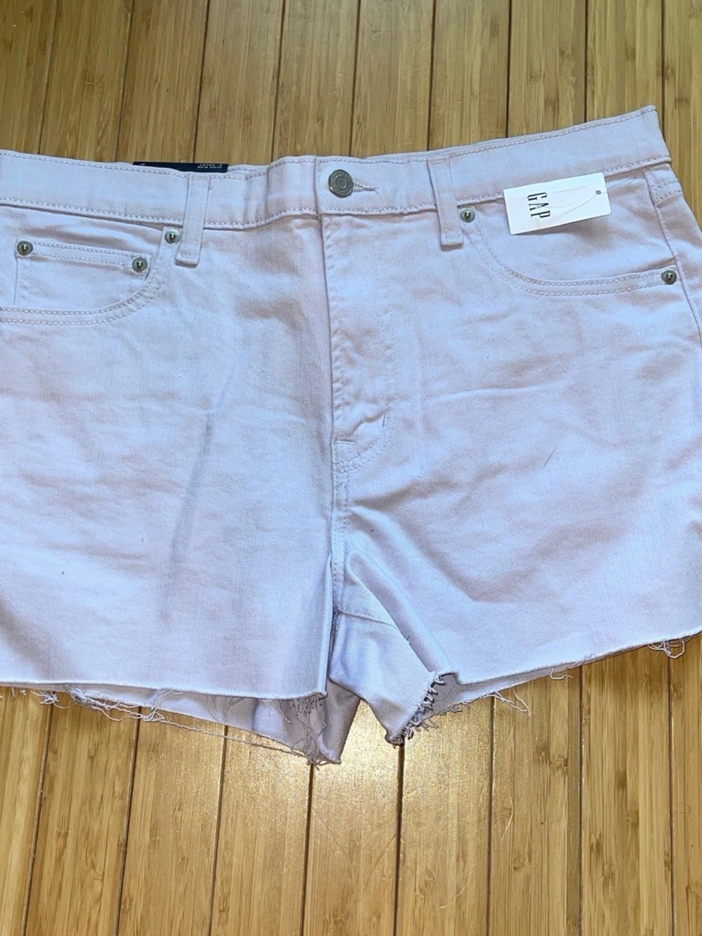 GAP High Rise 3 Inch Short - Picture 1 of 9